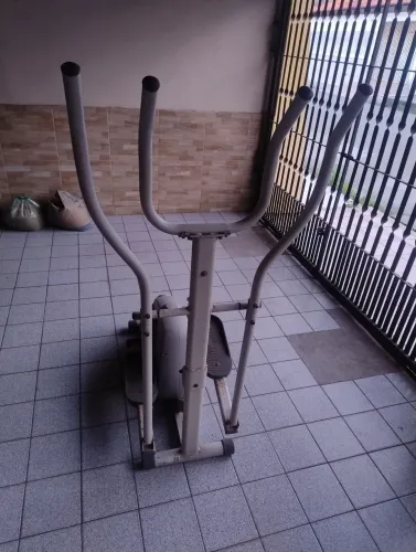 Elíptico Act! Home Fitness CLT 10