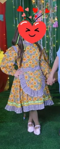 Vestido de quadrilha de girassol