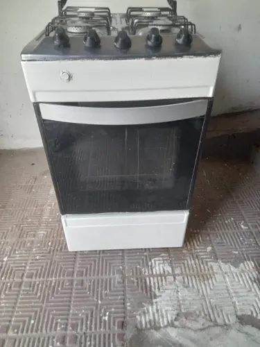 VENDO UM FOGAO 4 BOCAS TODO BOM
