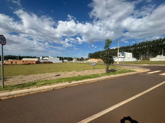 Terreno à venda, 369 m² - Tropical IV - Cascavel/PR