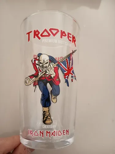 Copo de vidro Iron Maiden 