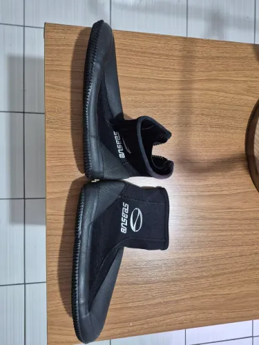 Bota de Neoprene para Mergulho Seasub - Tamanho 8 (BR 38/39)