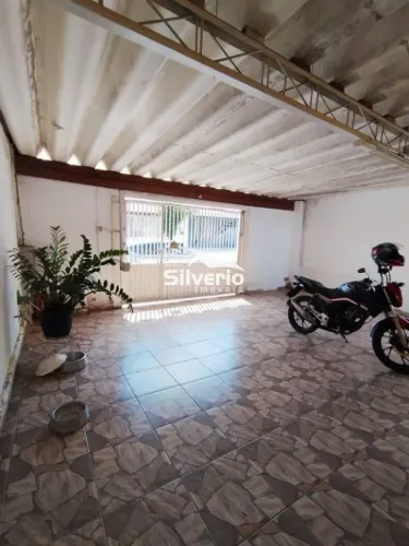 Casa com 2 dormitórios para alugar, 65 m² por R$ 2.500/mês - Jardim Santa Júlia - São José