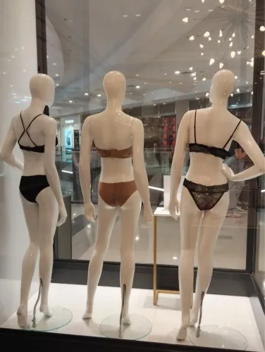 Manequim Feminino 