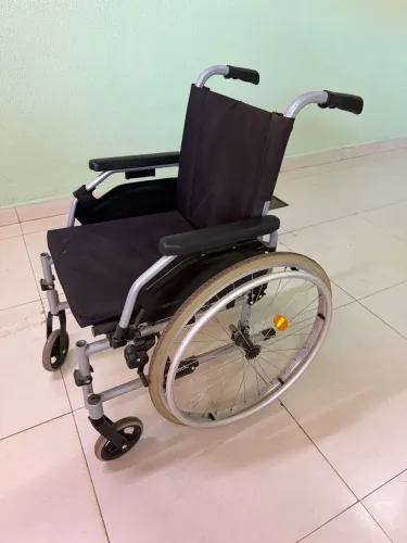 Cadeira de rodas dobrável ottobock
