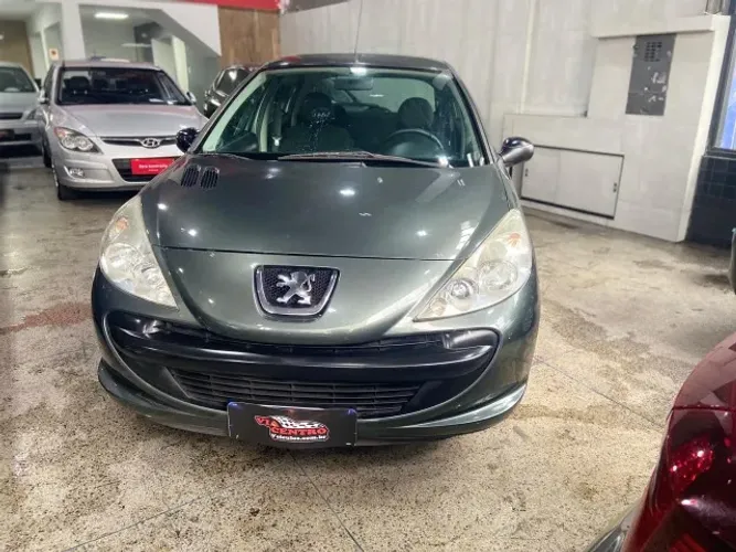 Peugeot 207 XR 1.4 Flex 8V 5P 2010