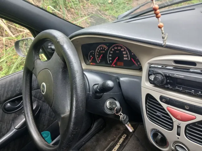 Fiat Siena ELX 1.0 MPI Fire 16V 4P (25 Anos) 2001