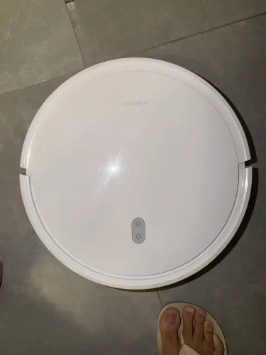 Aspirador Robô Xiaomi Robot Vacuum E10 - semi novo