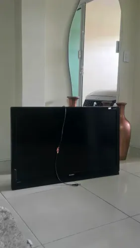 Tv 43" com defeito para venda Semp