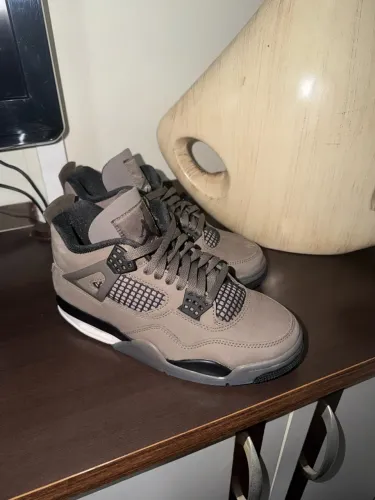 Air Jordan 4