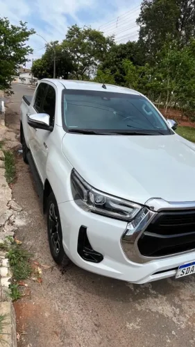 Toyota Hilux CD SRX 4X4 2.8 TDI 16V Diesel Aut. 2023