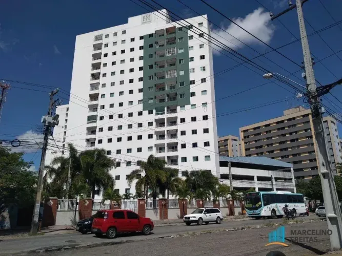 Apartamento com 3 dormitórios para alugar, 63 m² por R$ 2.906,86/mês - Monte Castelo - For