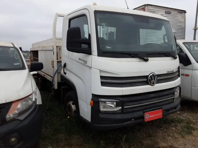 Volkswagen Express DRC 4X2 2p (diesel) (E5) 2018/2019 Vamos Seminovos Pinheirinho Caminhõe