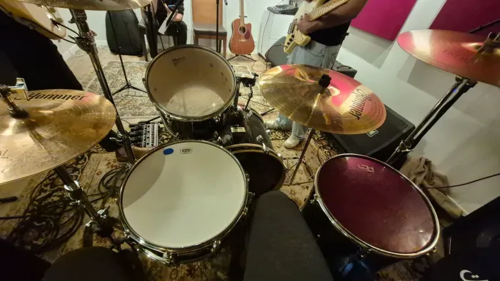 Baterista disponível para projetos 