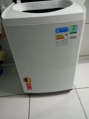 Vendo máquina de lavar, nova, usada 3 vezes