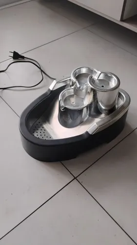 Bebedouro para cães e gatos