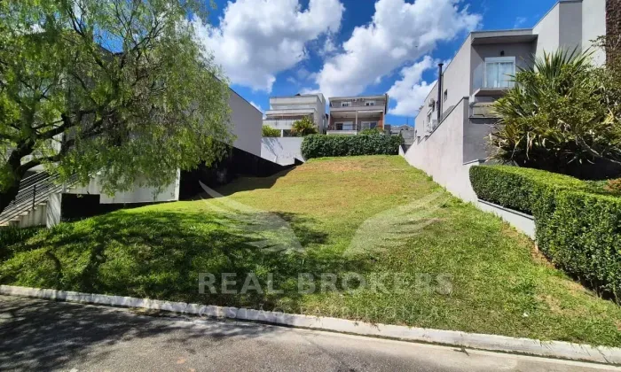 Terreno à venda em condomínio fechado com 373m² em Alphaville Santana de Parnaíba