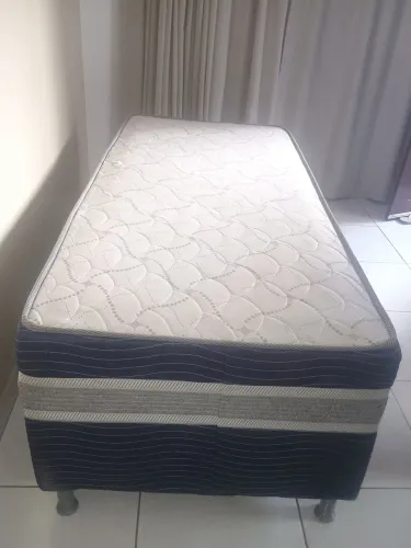 Cama box solteiro colchão molas ensacadas acoplado nela