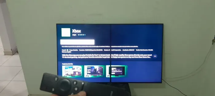 Tv 55 polegadas 4 k mais de 3 mil canais tem xbox porem tem listra