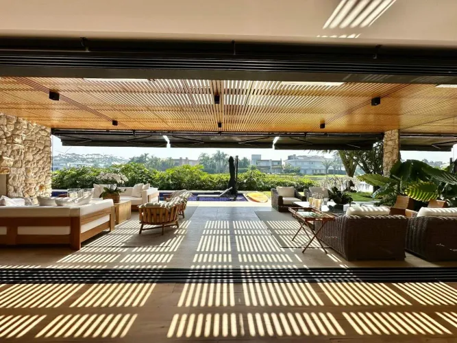 Casa à venda, 5 quartos, 5 suítes, 2 vagas, Condomínio Bosques de Atlantida - Xangri-Lá/RS