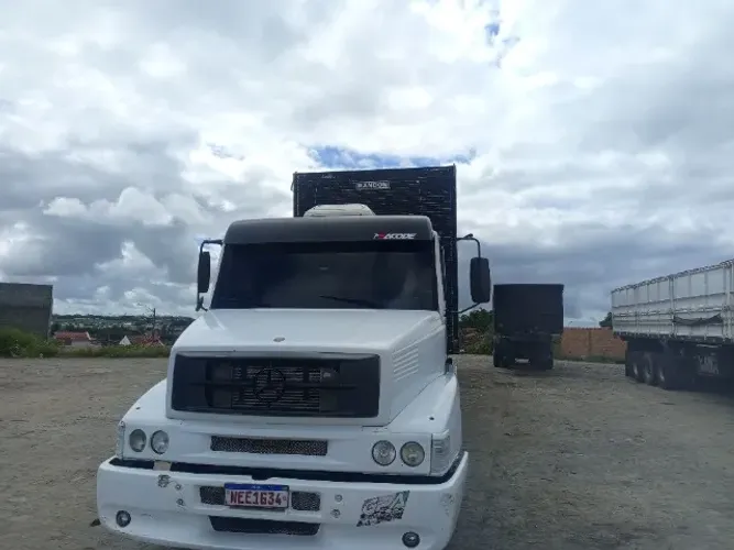 Caminhão todo revisado 