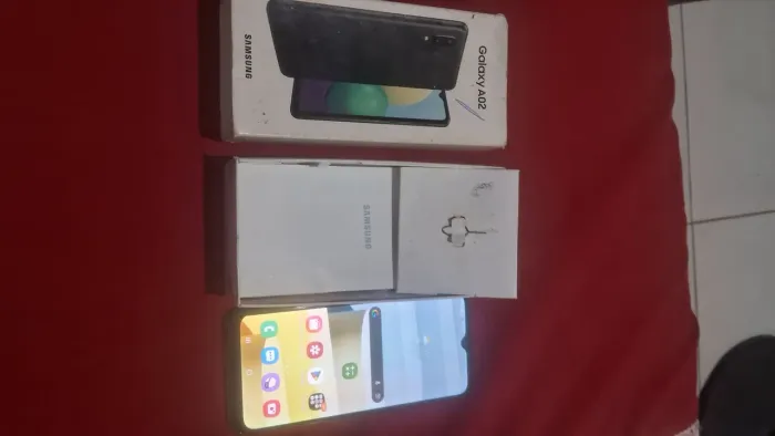 Vendo celular a02