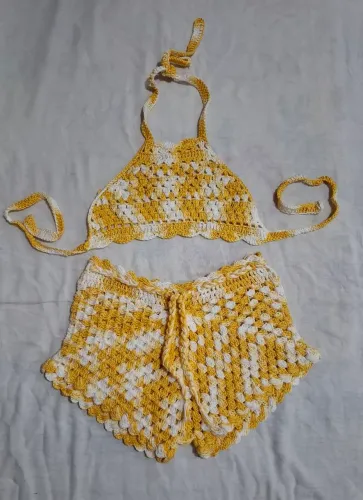 Roupas em crochê para bebês 