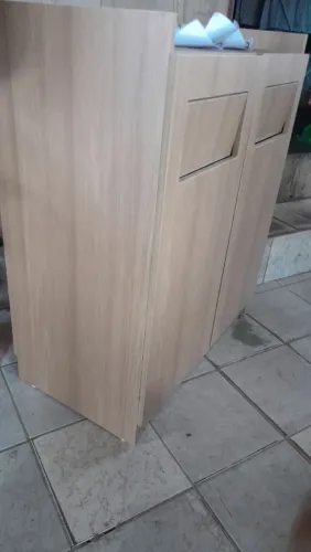 Lixeira basculante lanchonete MDF 