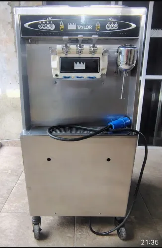 Máquina de sorvete taylor 754