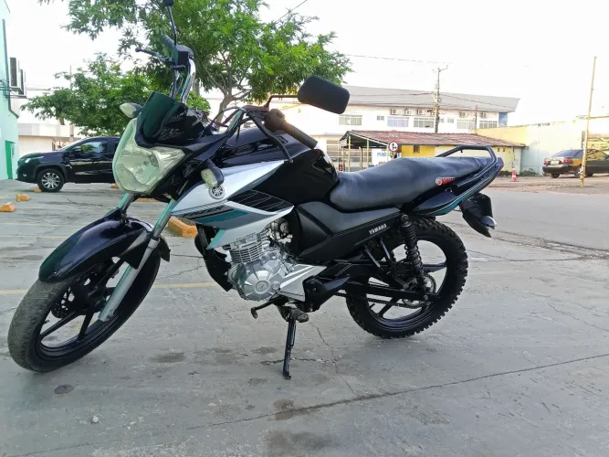 FAZER 150cc 2015 em dias só transferir