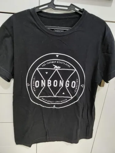 VENDO 4 CAMISETAS