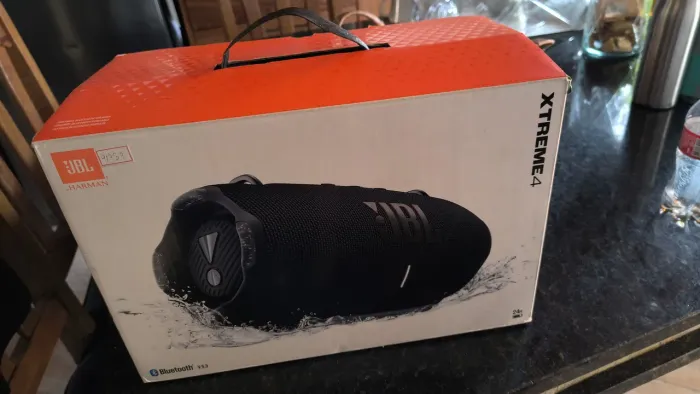 JBLXTREME4 nova na caixa ligada somente para teste valor abaixo do mercado.