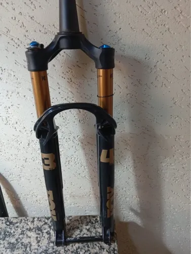 Suspensão Fox kashima 34