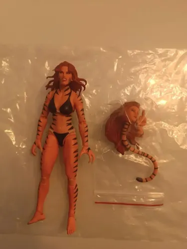 MARVEL LEGENDS TIGRA