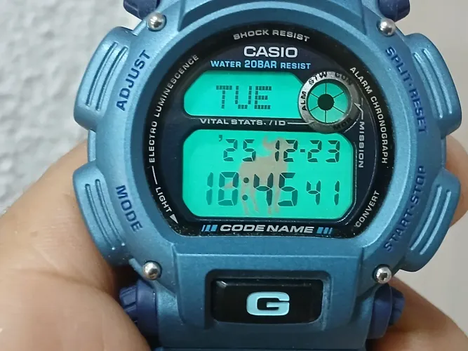 Casio dw-8800 camuflado 