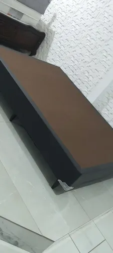 Base para cama de casal em excelente estado