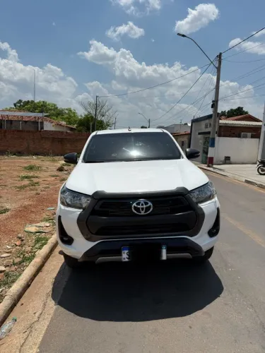 Toyota Hilux CD SR 4X4 2.8 TDI Diesel Aut. 2023