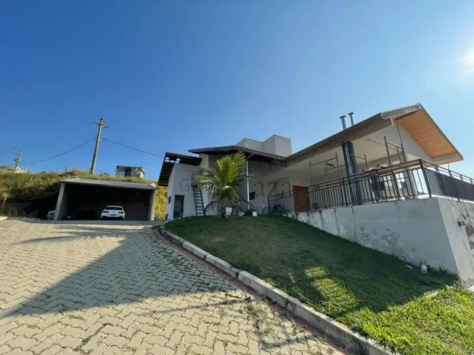 Oportunidade - Casa em condomínio - Jardim São Silvestre - Condomínio Vale dos Lagos - 3 D