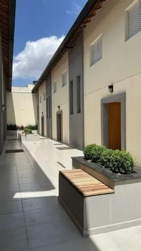 Casa em Condomínio com 2 Dormitórios no Santa Maria - Osasco.