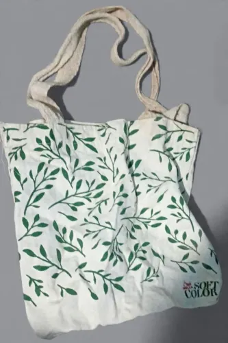 Bolsa de pano con desenho de folhas