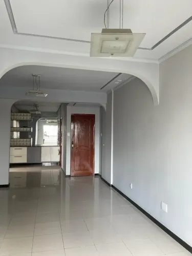 RC-VENDE-SE APT NO ED.LUANDA II REFORMADO