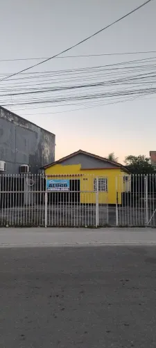 Casa de dois quartos para fins comerciais