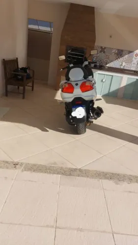 Maxsym 400i abaixo da FIPE, revisada em ótimo estado.