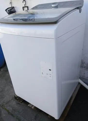 Vendo Máquina ? Roupas da marca BRASTEMP 13 kls que está func. perfeitam.?