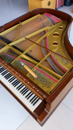 Piano Baby Grand WM Knabe & Co