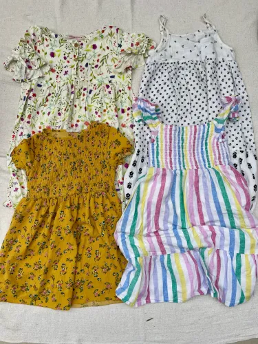 Kit 4 vestidos menina 6/7 anos