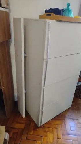 Armário aéreo de quarto 