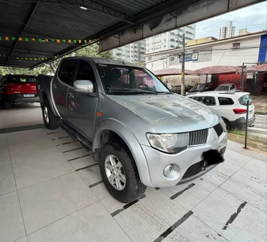 Mitsubishi L200 Triton HPE 3.2 CD TB Int.diesel AUT 2009
