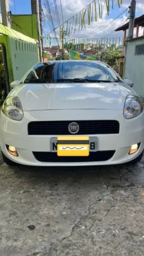 Fiat Punto Attractive 1.4 Fire Flex 8V 5P 2012