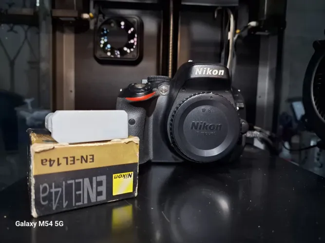 Nikon D5100